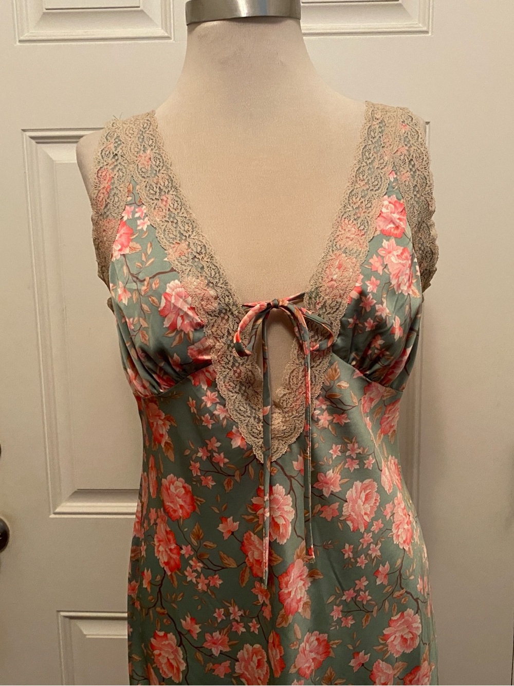 Floral Lace-Trim Maxi Dress in Sage Green and Pink